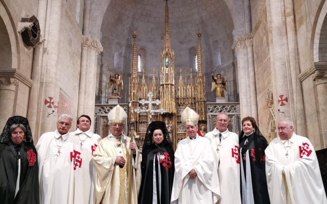 Caballeros y Damas de Tarragona en la Misa Pascual