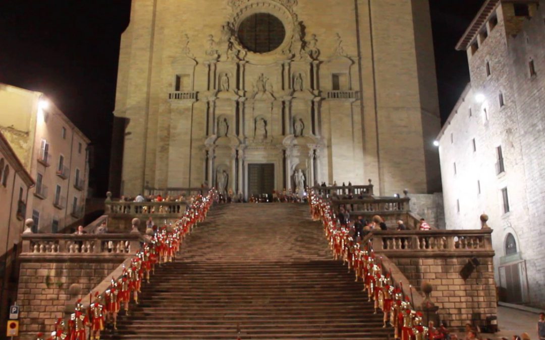 Veneración de la Santa Cruz en Girona