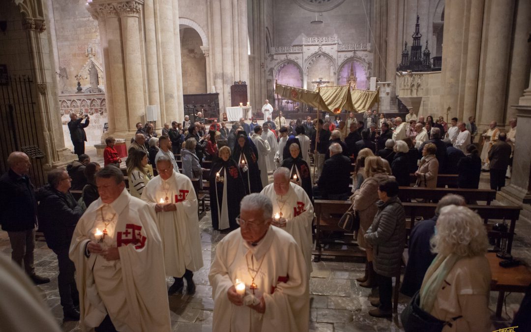 Asistencia de la Delegación de Tarragona al Triduo Pascual en la Catedral de Tarragona