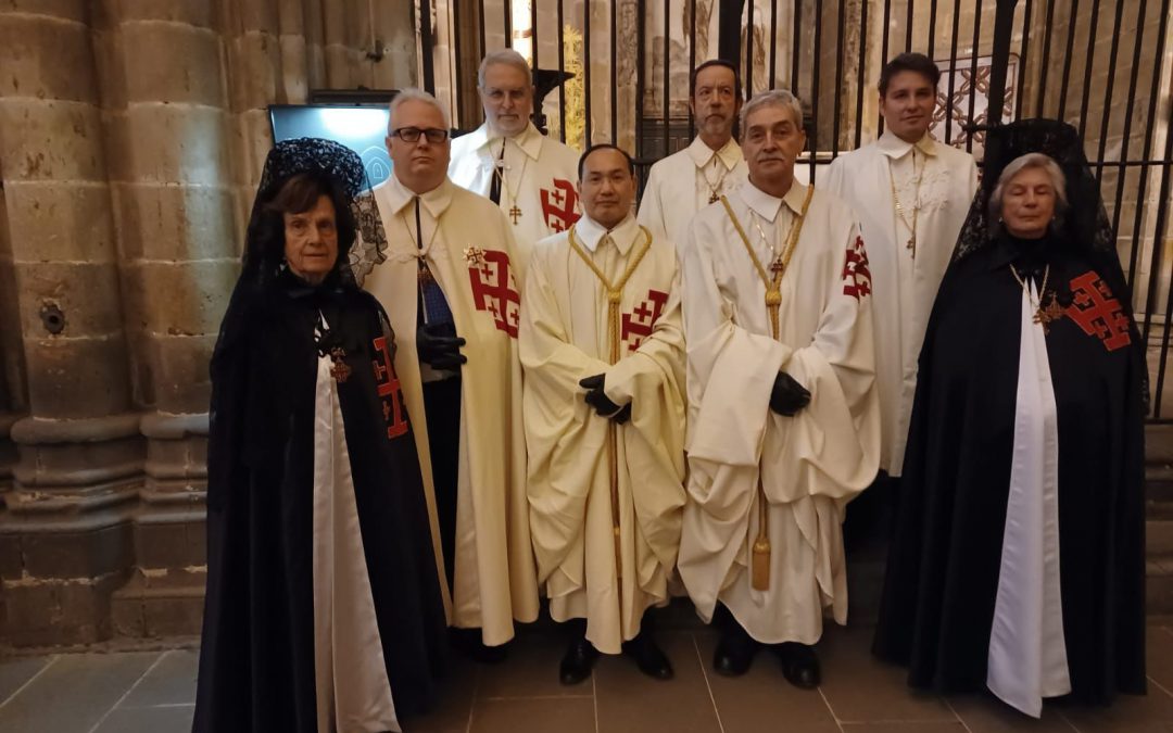 Asistencia al Triduo Pascual en la Catedral de Barcelona