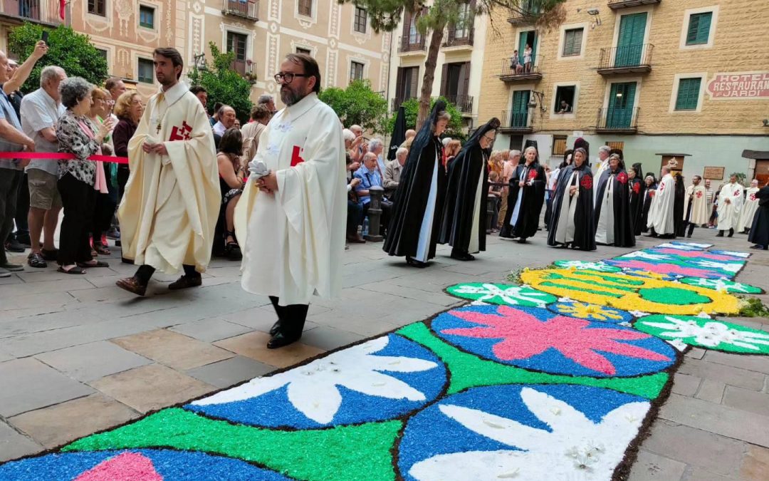 Asistencia a la Misa y Procesión de Corpus Christi en Barcelona